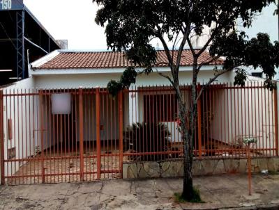Casa para Locação, em Marília, bairro Jardim Vitória, 2 dormitórios, 2 banheiros, 1 suíte, 2 vagas